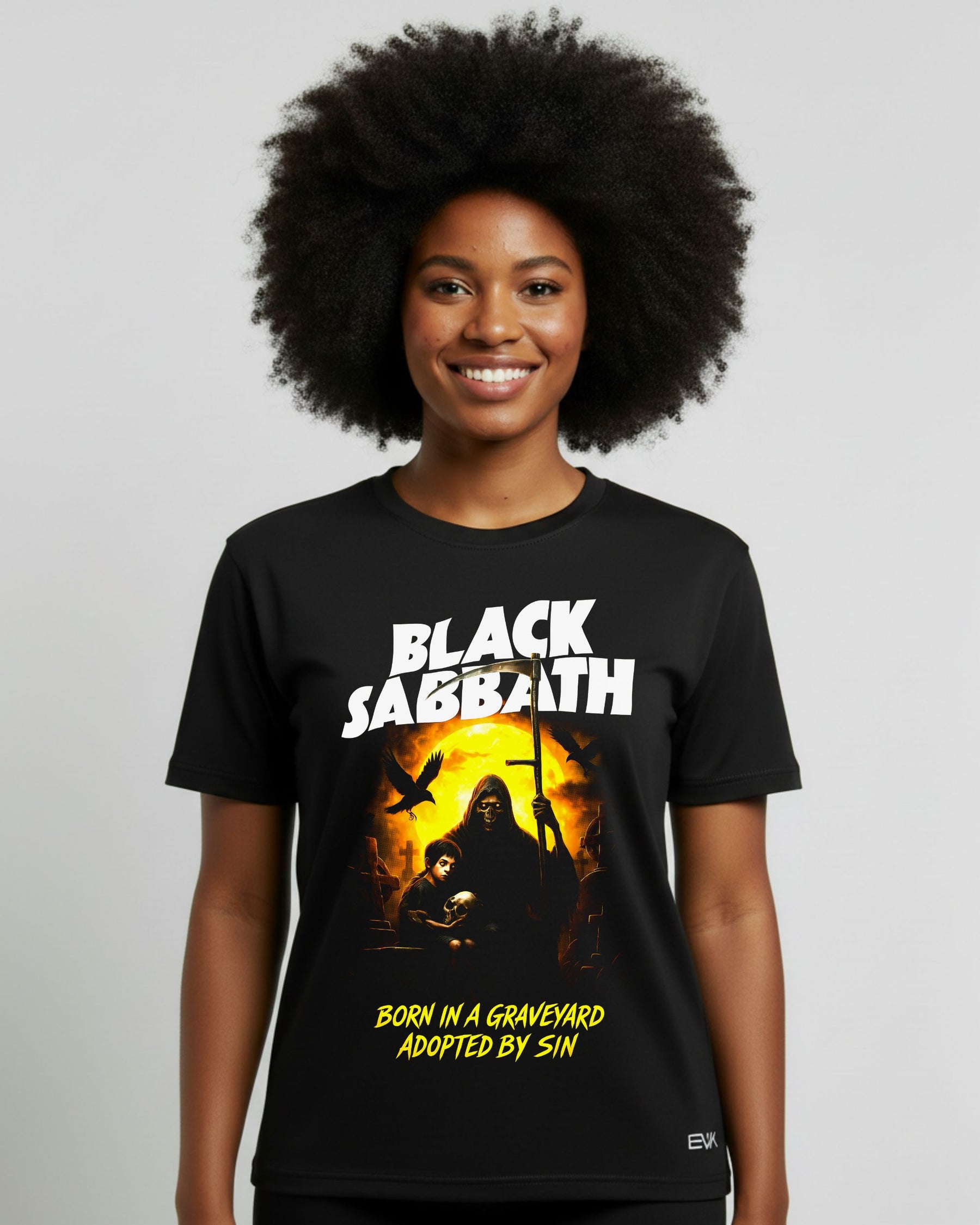 Camiseta Black Sabbath – Born in a Graveyard, Adopted by Sin