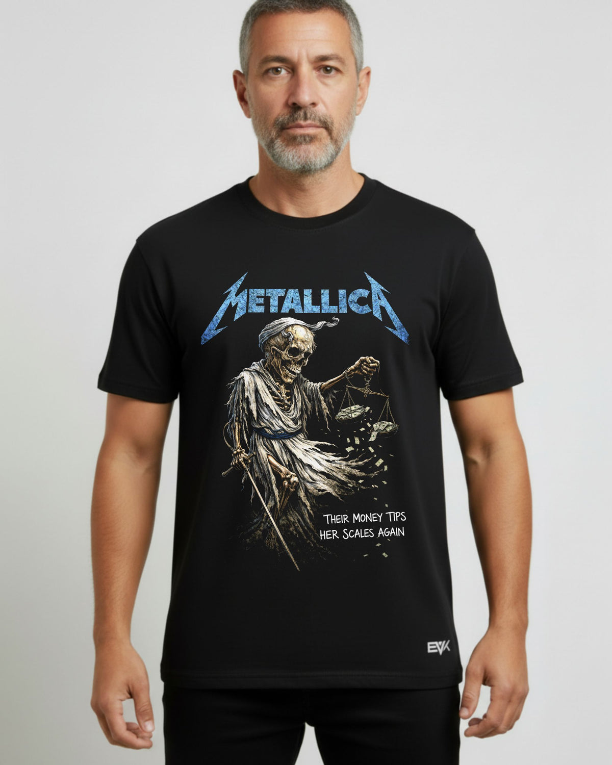 Camiseta Metallica – Their Money Tips Her Scales Again