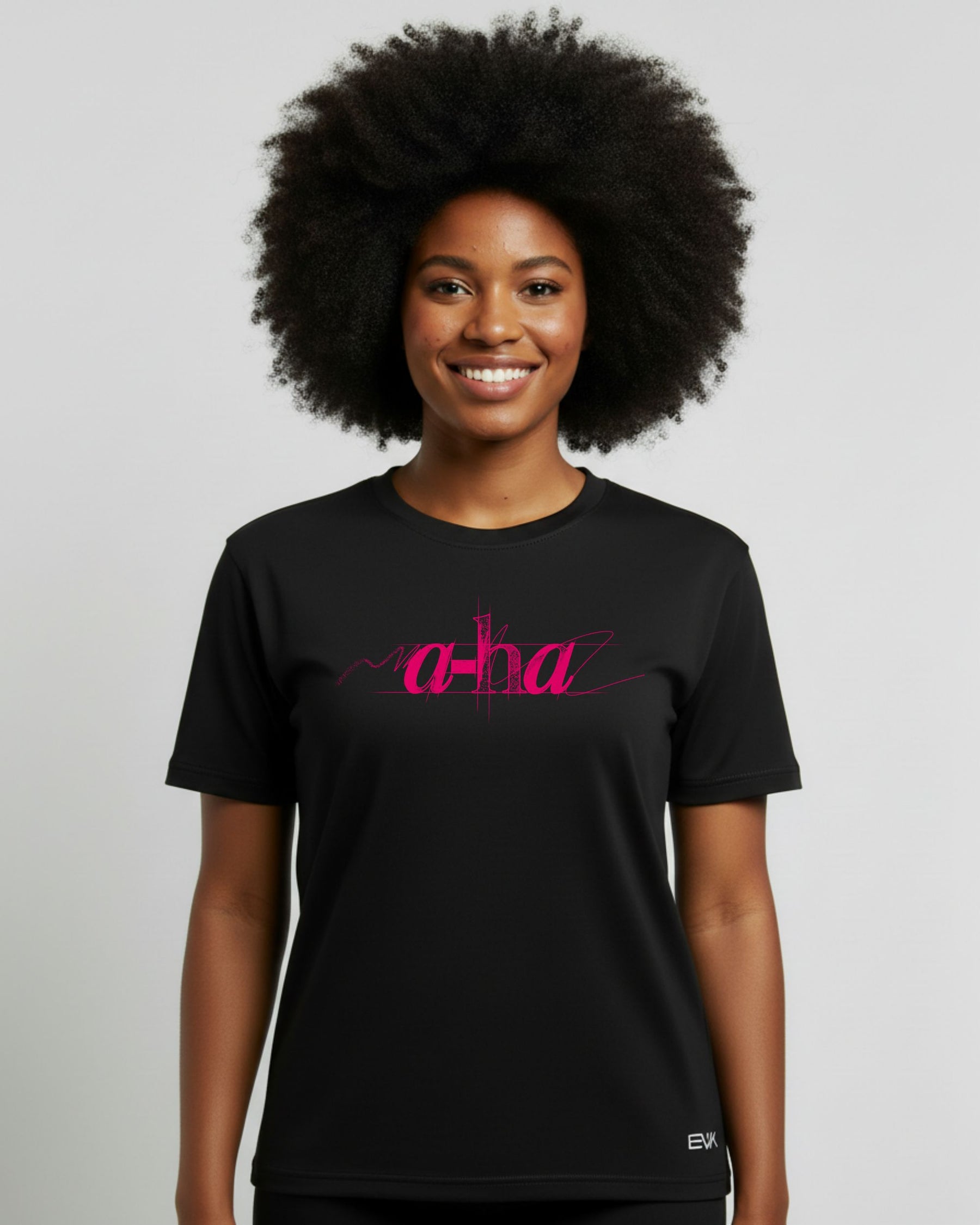 Camiseta A-ha – Minimal Pink Logo