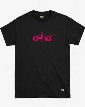 Camiseta A-ha – Minimal Pink Logo