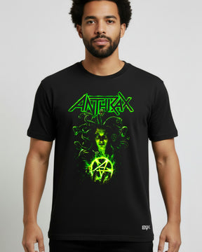 Camiseta Anthrax – She’s Staring At You