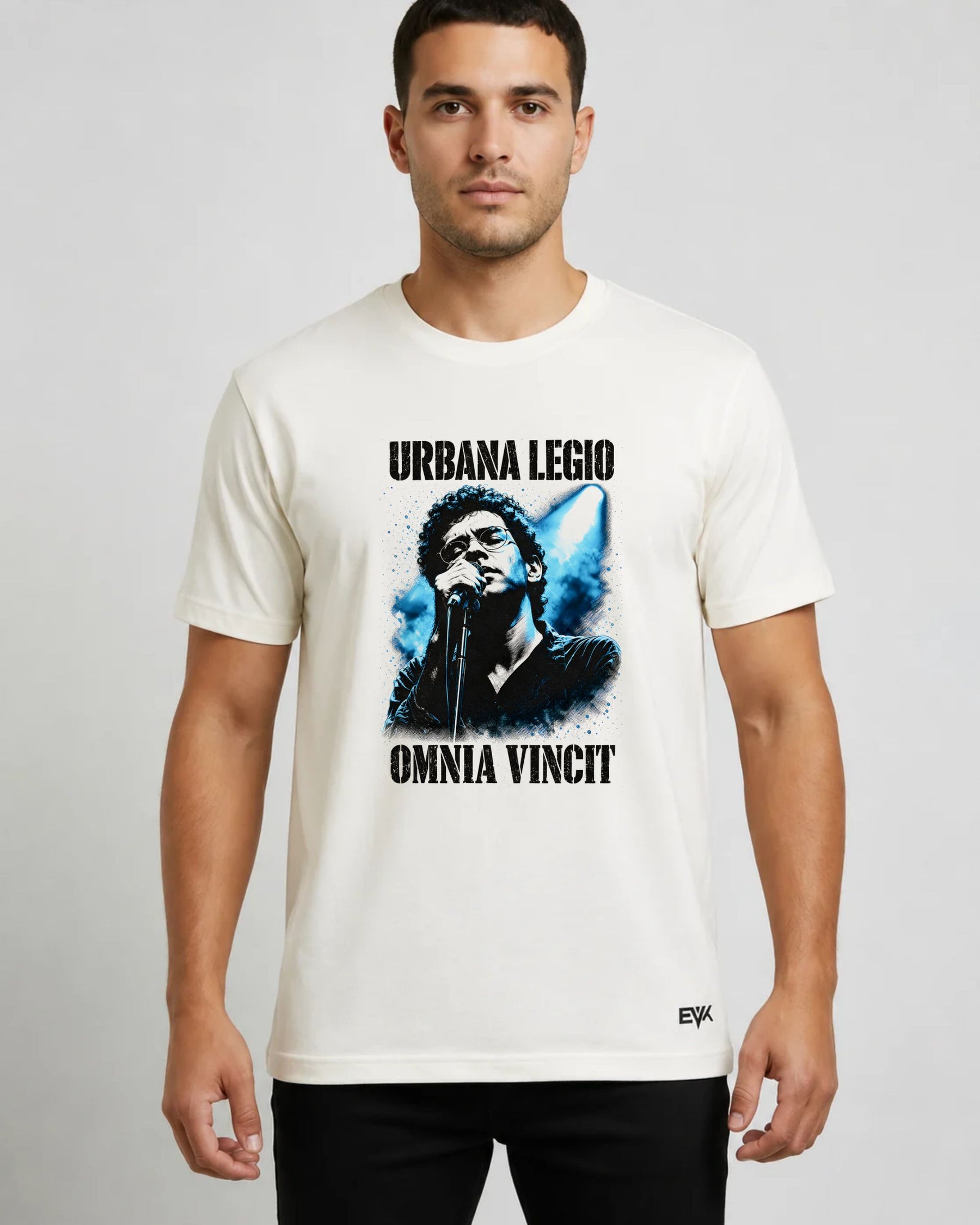 Camiseta Off-White Legião Urbana – Omnia Vincit